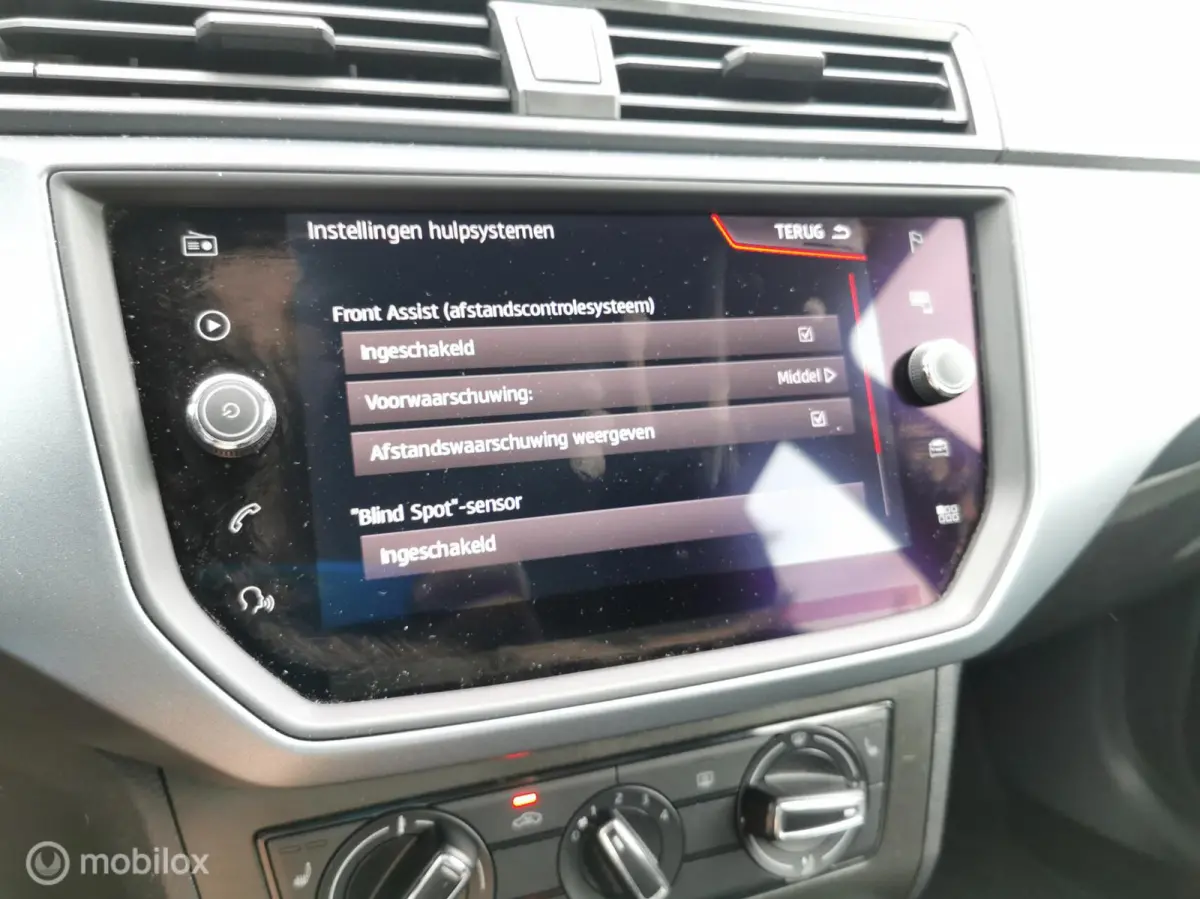 1.0 TGI STYLE/90PK/CAMERA/CARPLAY/DAB/CRUISE/PDC/