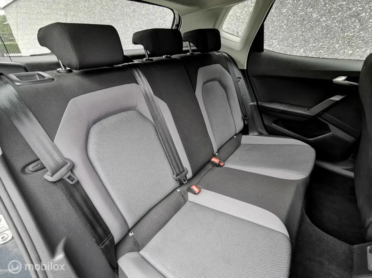 1.0 TGI STYLE/90PK/CAMERA/CARPLAY/DAB/CRUISE/PDC/