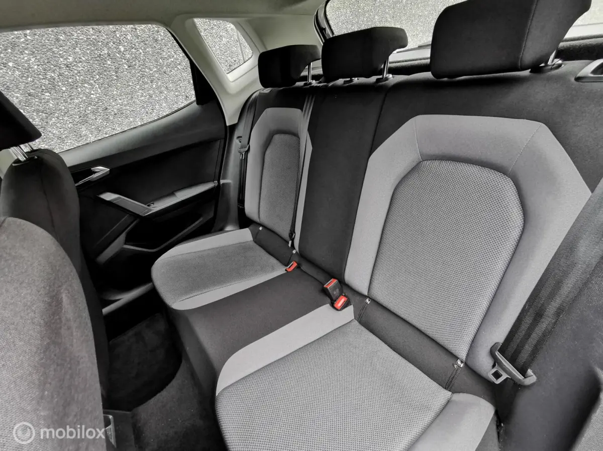 1.0 TGI STYLE/90PK/CAMERA/CARPLAY/DAB/CRUISE/PDC/