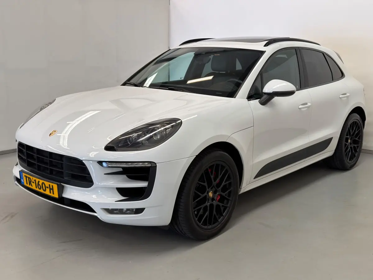 3.0 GTS / Pano / Luchtvering / Trekhaak
