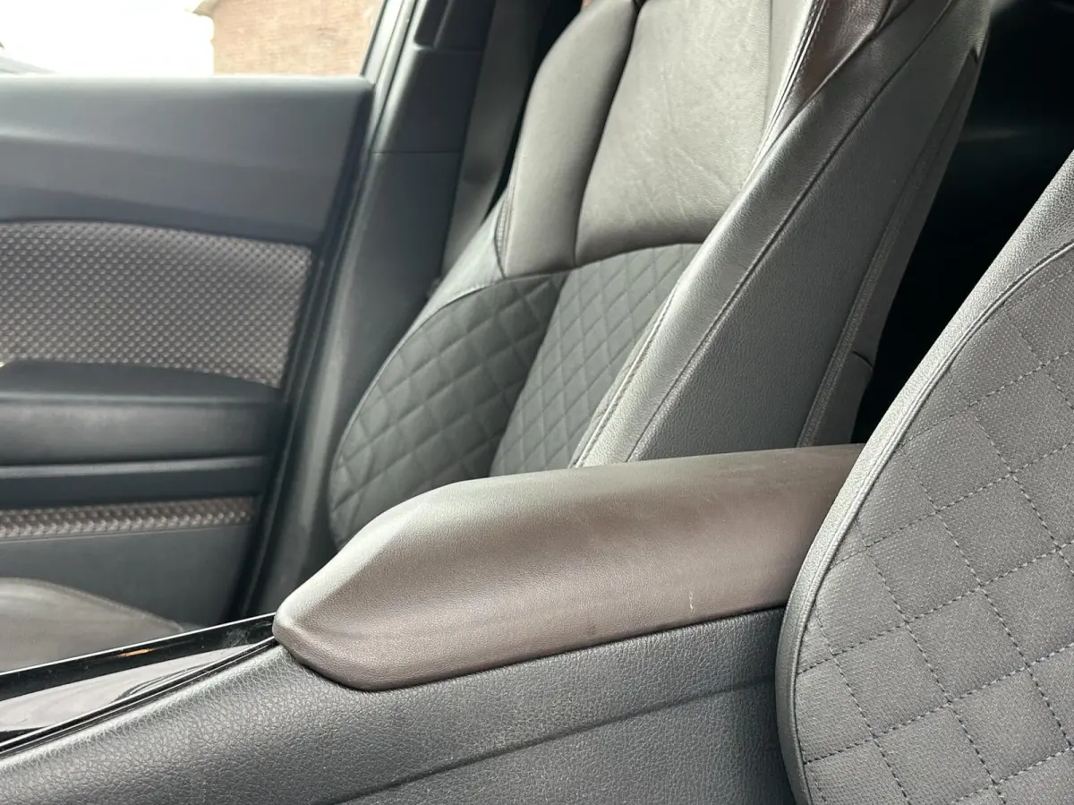 1.8 Hybrid Executive Adaptive Cruise Camera Lane Assist DAB Navi PDC