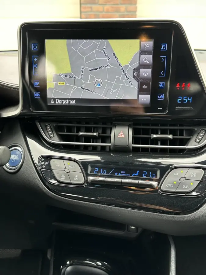 1.8 Hybrid Executive Adaptive Cruise Camera Lane Assist DAB Navi PDC