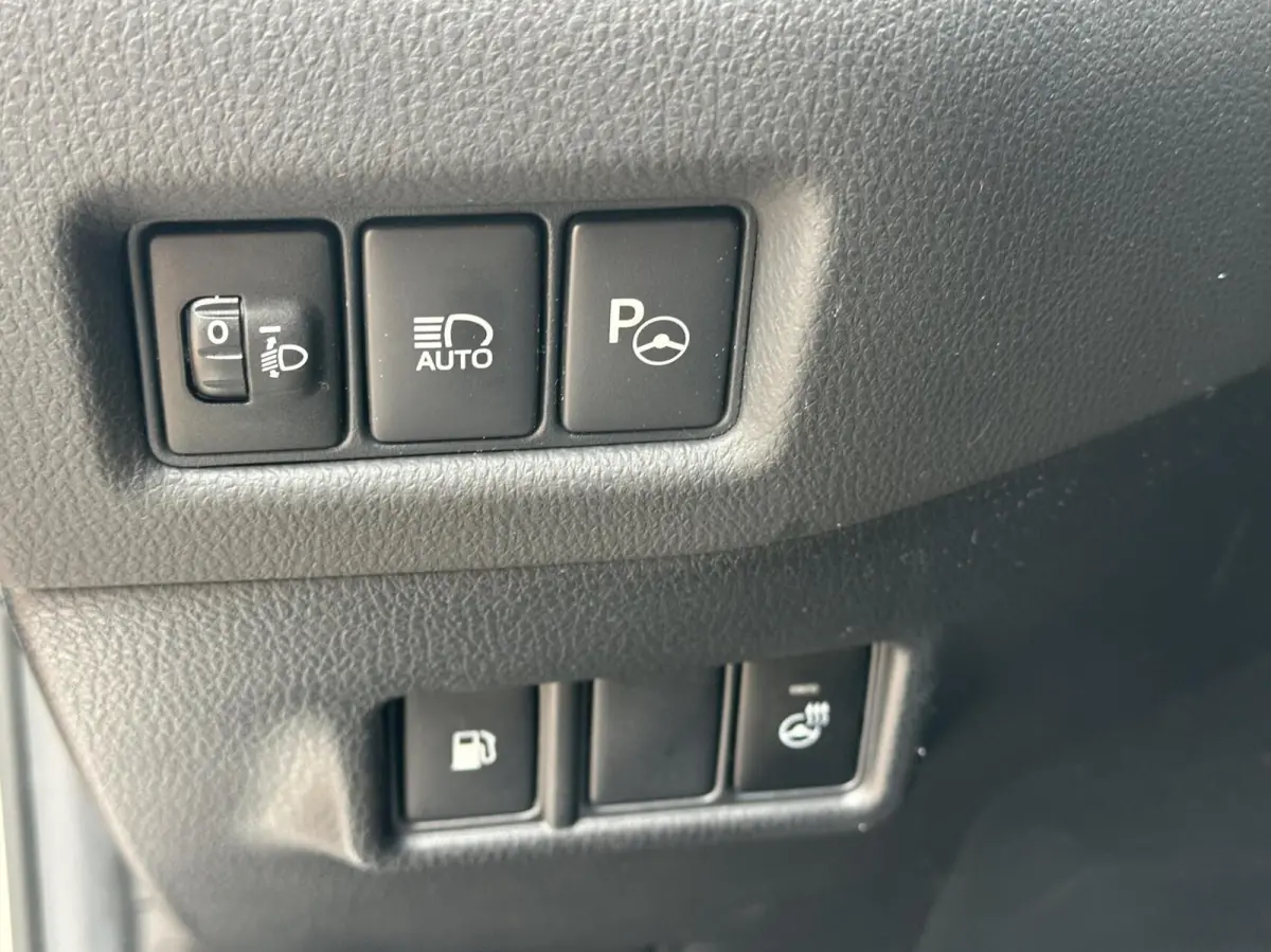 1.8 Hybrid Executive Adaptive Cruise Camera Lane Assist DAB Navi PDC