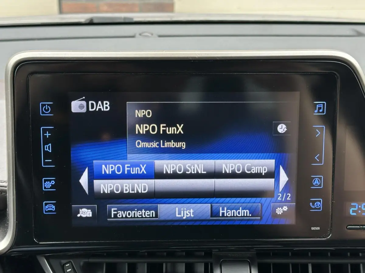 1.8 Hybrid Executive Adaptive Cruise Camera Lane Assist DAB Navi PDC
