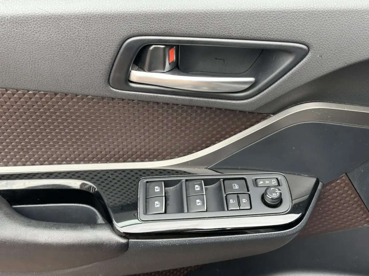 1.8 Hybrid Executive Adaptive Cruise Camera Lane Assist DAB Navi PDC