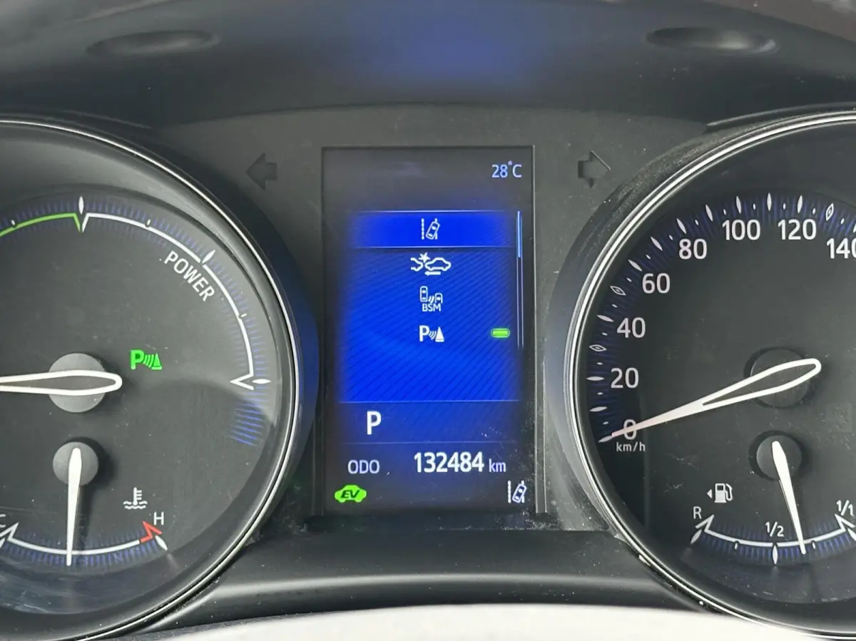 1.8 Hybrid Executive Adaptive Cruise Camera Lane Assist DAB Navi PDC