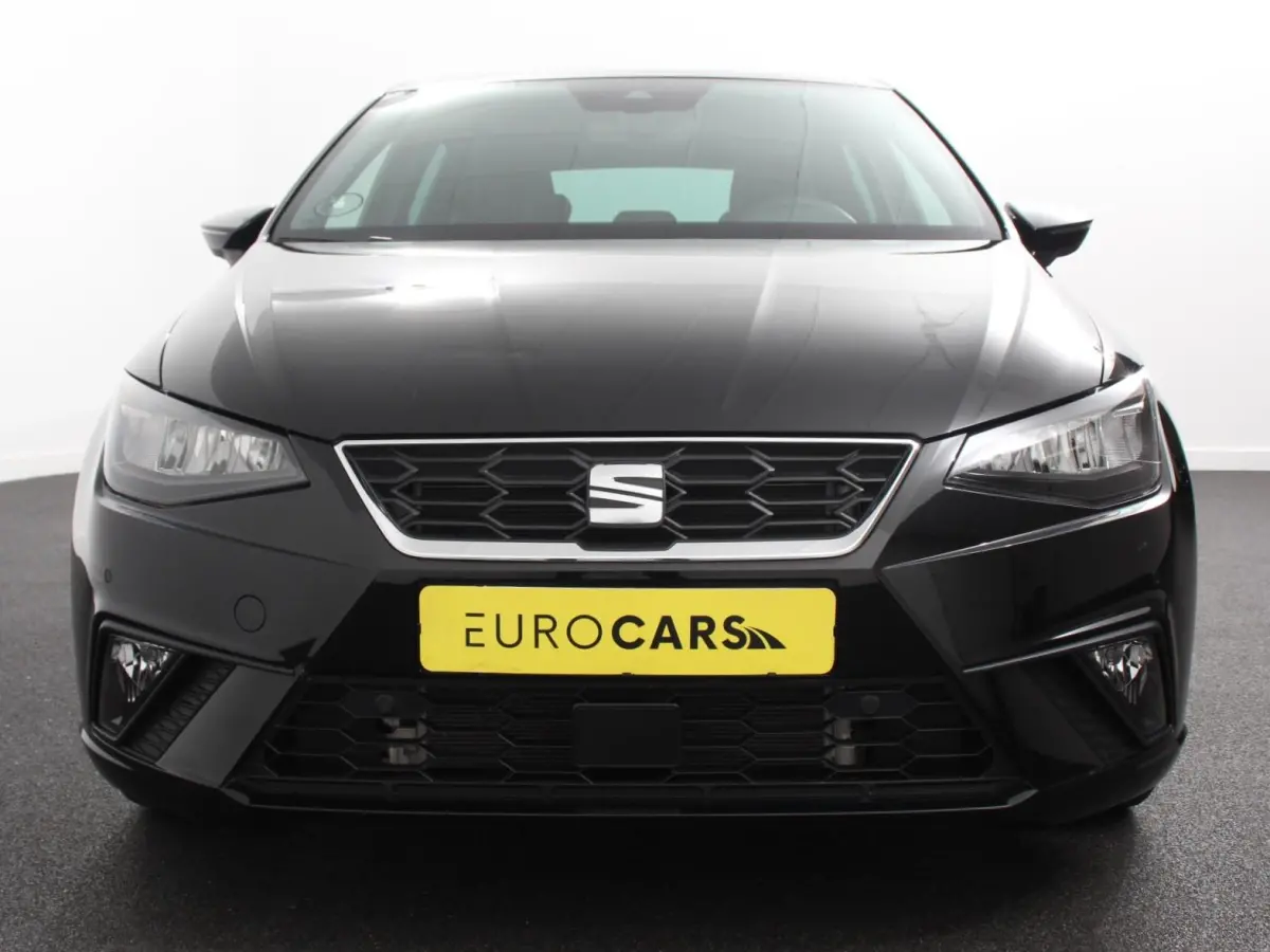 1.0 EcoTSI 110pk Automaat FR DEMO ! Climate Control Adaptieve cruise control LED Keyless Parkeersensoren Verwarmde voorstoelen Achteruitrij Camera Apple Carplay/ Android Auto