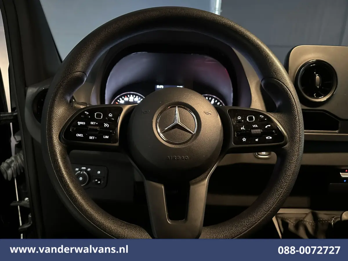319 CDI 191pk 3.0L V6 L3H2 Euro6 Airco | Camera | Navigatie | Chauffeursstoel | Apple Carplay Cruisecontrol, Android Auto, Stoelverwarming, 270gr Achterdeuren, Bijrijdersbank