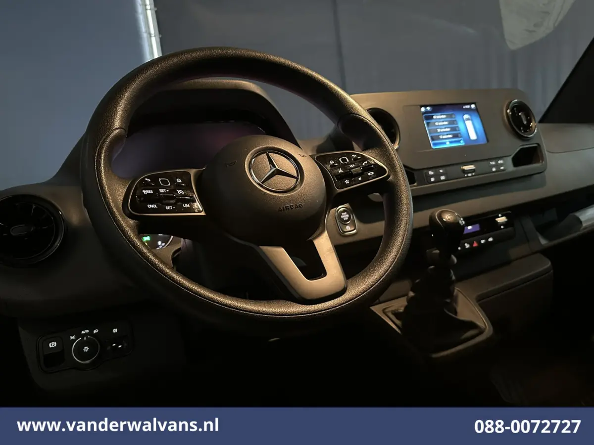 319 CDI 191pk 3.0L V6 L3H2 Euro6 Airco | Camera | Navigatie | Chauffeursstoel | Apple Carplay Cruisecontrol, Android Auto, Stoelverwarming, 270gr Achterdeuren, Bijrijdersbank