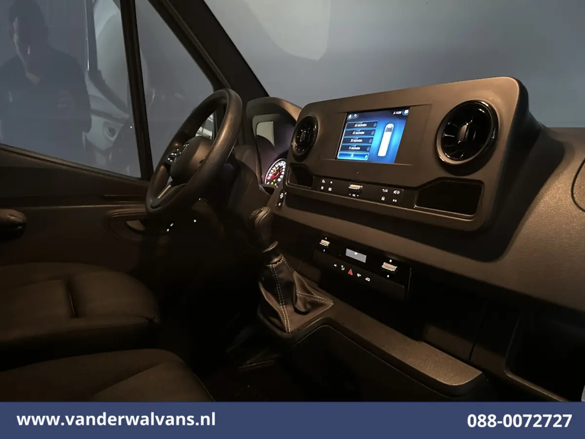 319 CDI 191pk 3.0L V6 L3H2 Euro6 Airco | Camera | Navigatie | Chauffeursstoel | Apple Carplay Cruisecontrol, Android Auto, Stoelverwarming, 270gr Achterdeuren, Bijrijdersbank