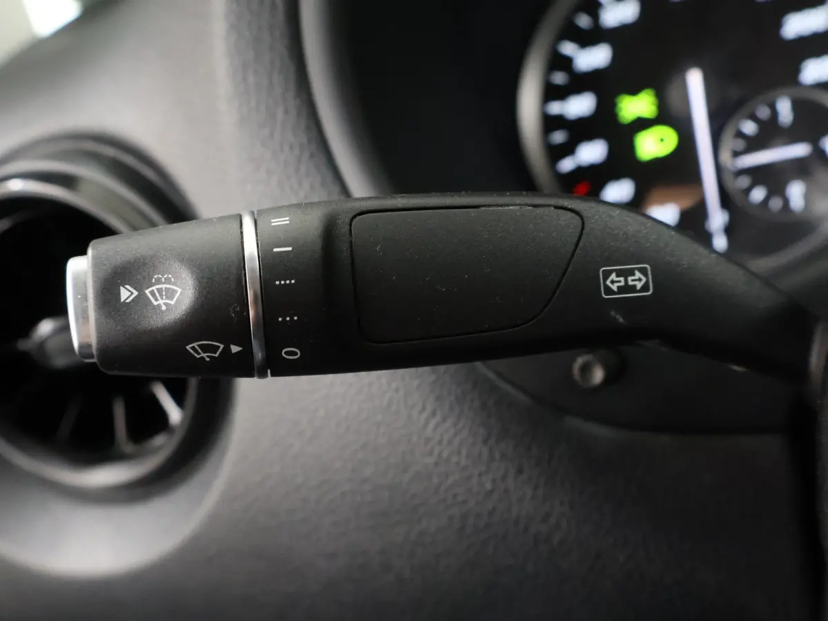 114 CDI | Aut. | Lang L2 | Parkeercamera | Carplay | 3-zits | Airco | Cruise Control | Certified