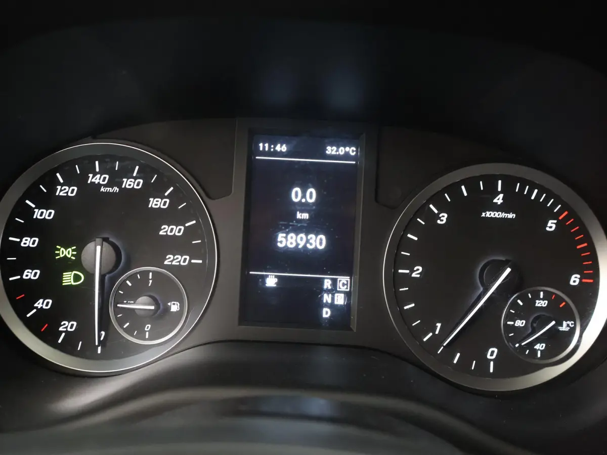114 CDI | Aut. | Lang L2 | Parkeercamera | Carplay | 3-zits | Airco | Cruise Control | Certified