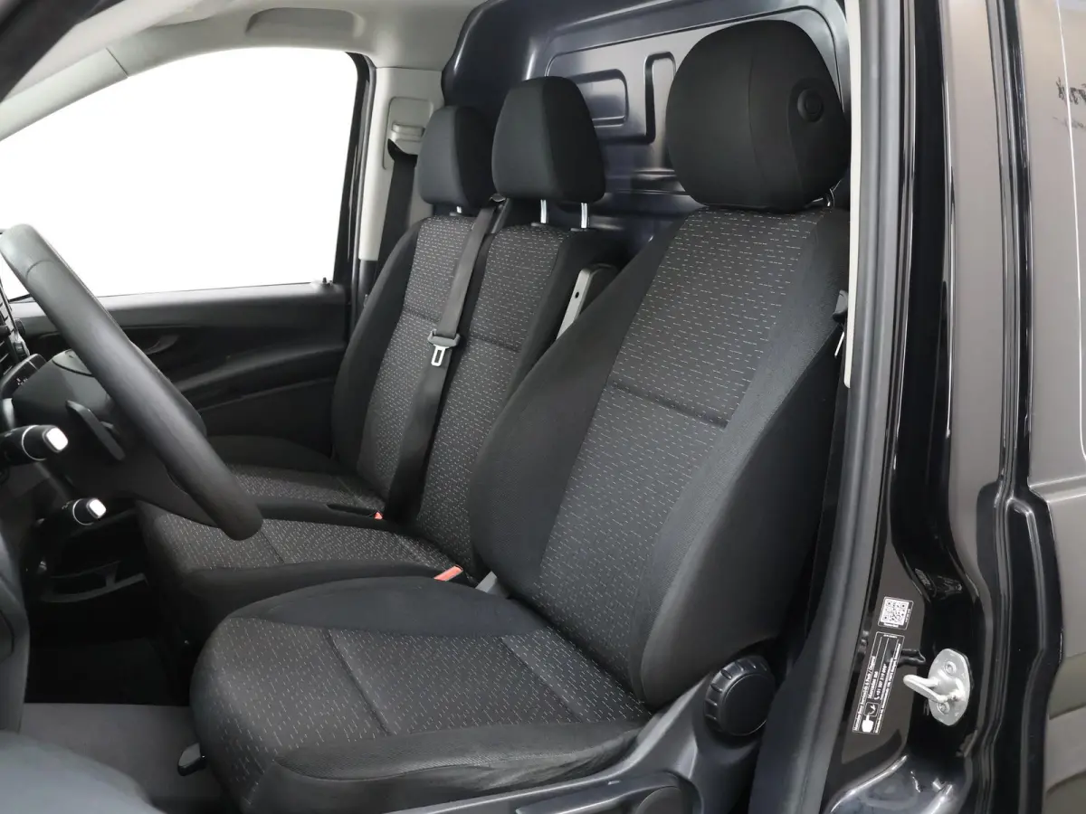 114 CDI | Aut. | Lang L2 | Parkeercamera | Carplay | 3-zits | Airco | Cruise Control | Certified