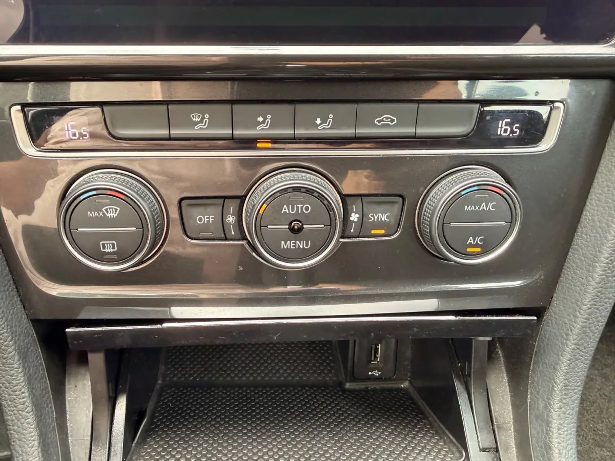 1.0 TSI 7,5 Comfortline/Automaat/Camera/Navi/Climate-c/Cruise-c/Pdc