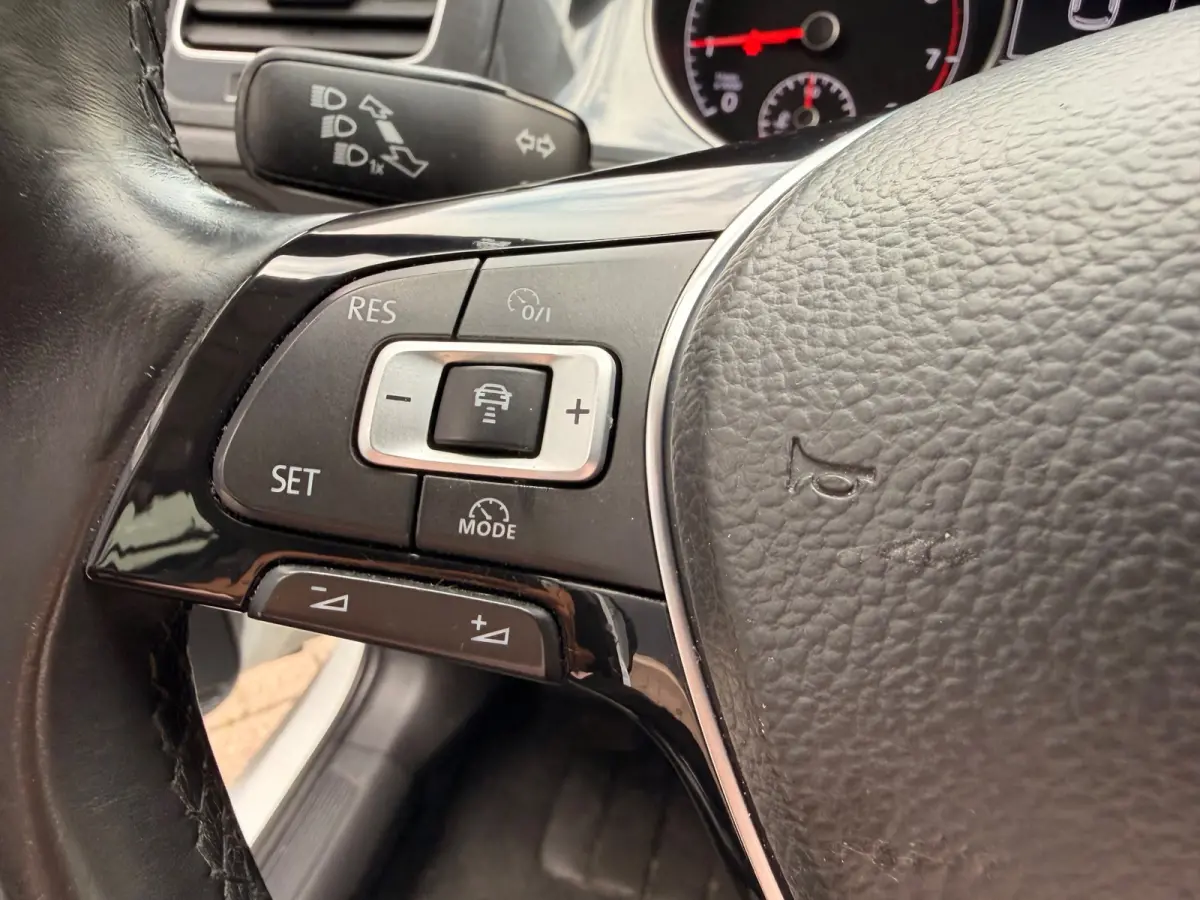 1.0 TSI 7,5 Comfortline/Automaat/Camera/Navi/Climate-c/Cruise-c/Pdc