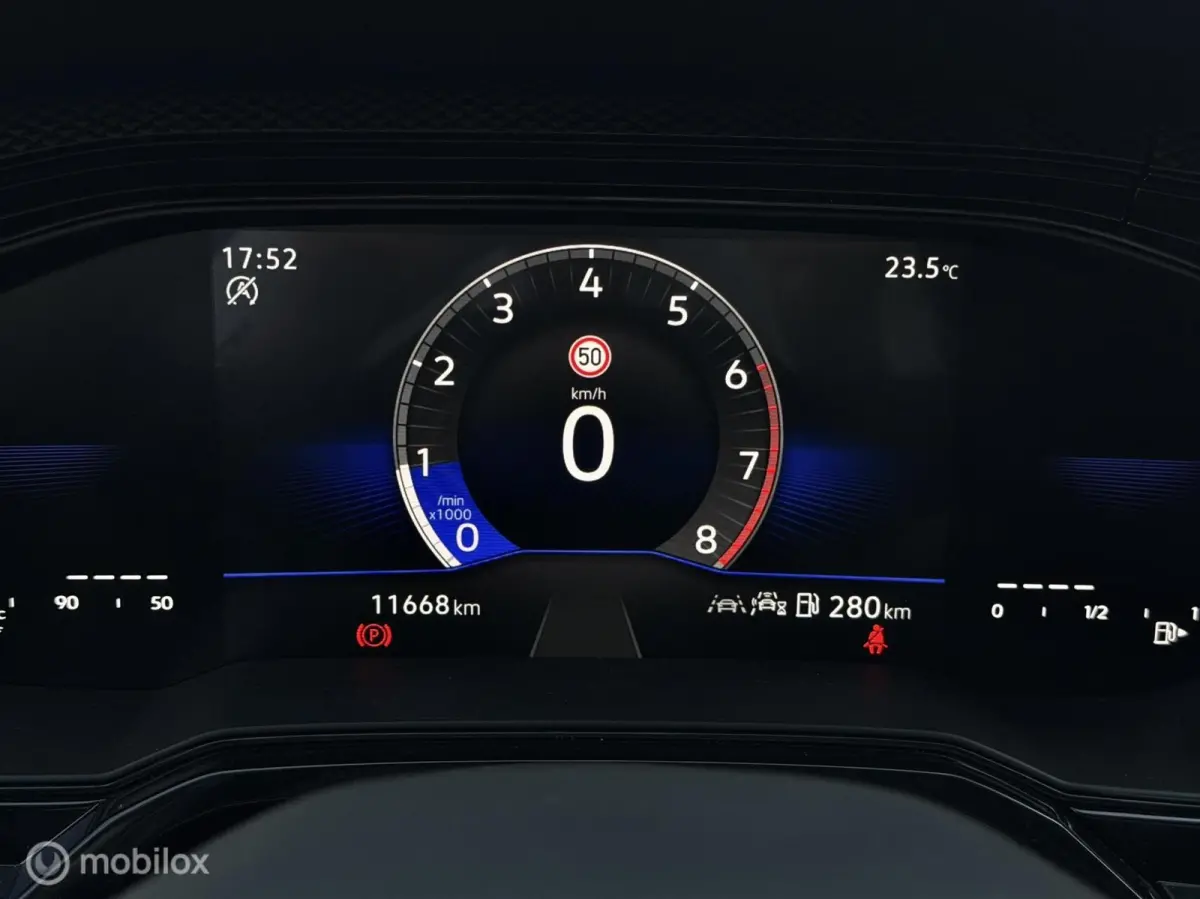 1.0 MPI | Stoelverwarming | CarPlay | Draadloos Laden