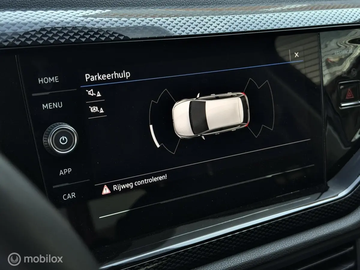 1.0 MPI | Stoelverwarming | CarPlay | Draadloos Laden