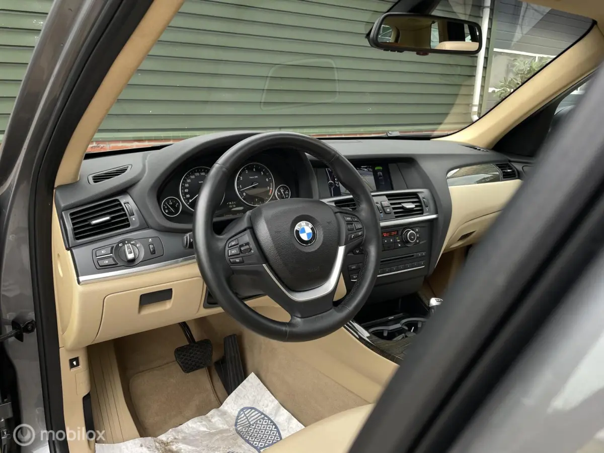 xDrive35i High Executive / LEDER / CAMERA / PANORAMA