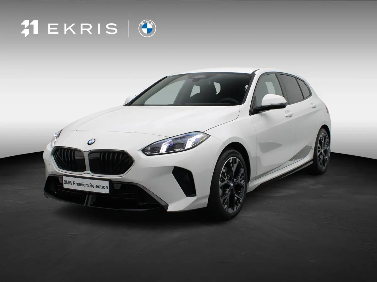 120 M Sport Design Edition | Premium Pack | Stuurwielrand Verwarmd | Driving Assistant | Parking Assistant | 18''