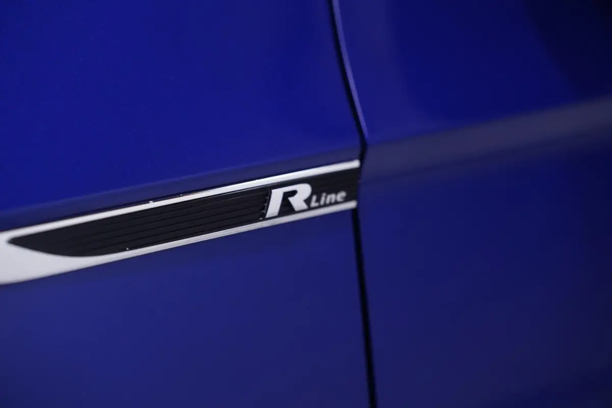 1.5 TSI R-Line Business + NAP IQ.Light-R-Line int. Vol leder Camera Apple Carplay Stoel- en voorruitverwarming