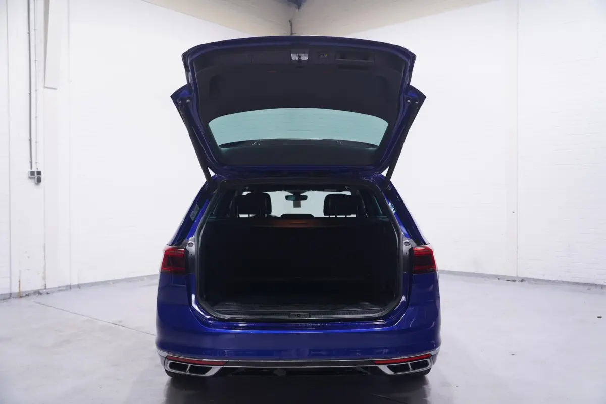 1.5 TSI R-Line Business + NAP IQ.Light-R-Line int. Vol leder Camera Apple Carplay Stoel- en voorruitverwarming