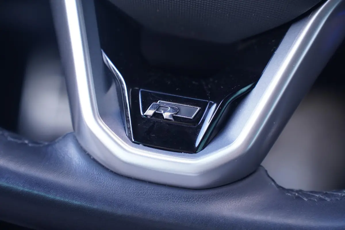 1.5 TSI R-Line Business + NAP IQ.Light-R-Line int. Vol leder Camera Apple Carplay Stoel- en voorruitverwarming