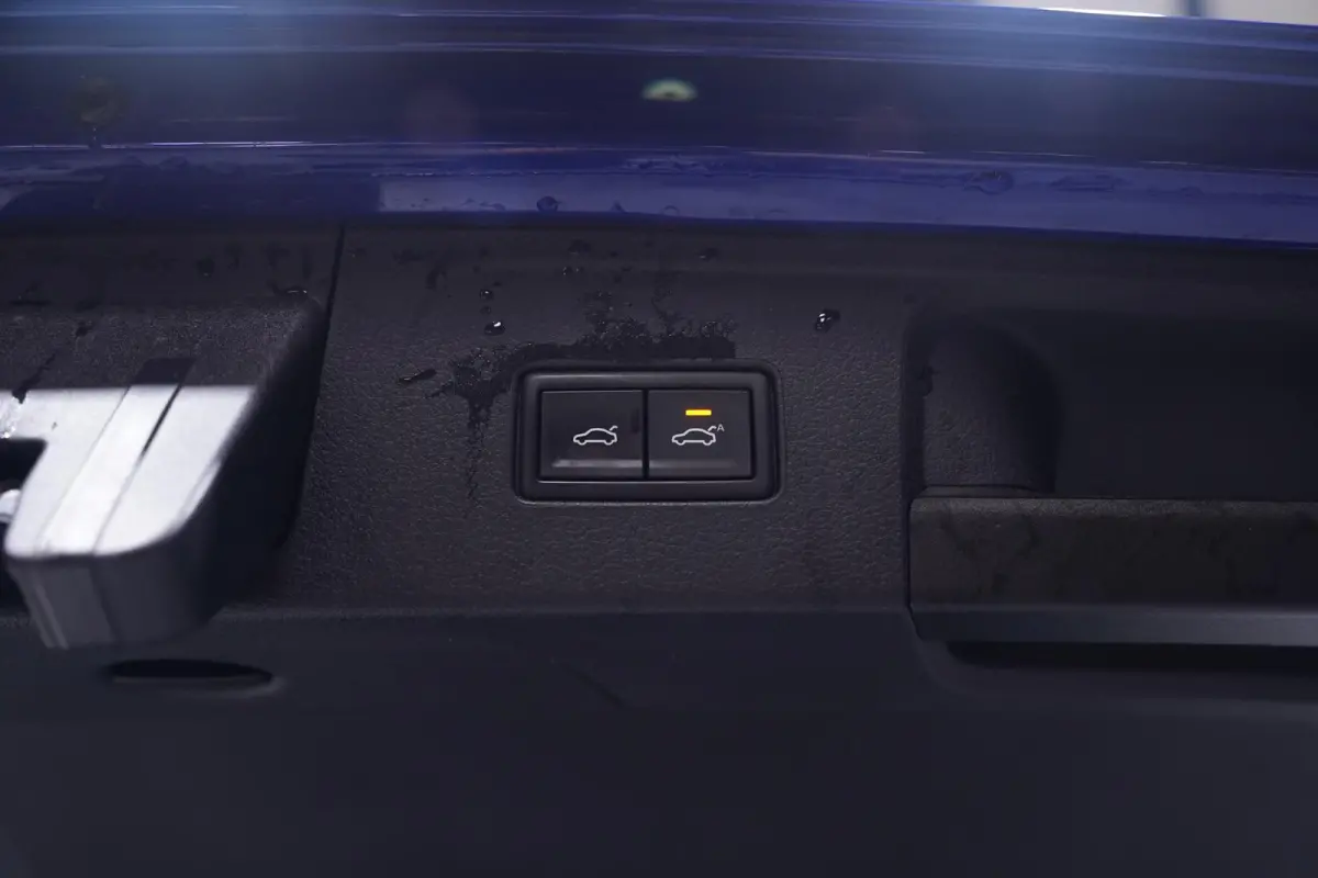 1.5 TSI R-Line Business + NAP IQ.Light-R-Line int. Vol leder Camera Apple Carplay Stoel- en voorruitverwarming