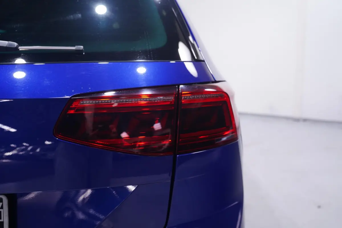 1.5 TSI R-Line Business + NAP IQ.Light-R-Line int. Vol leder Camera Apple Carplay Stoel- en voorruitverwarming