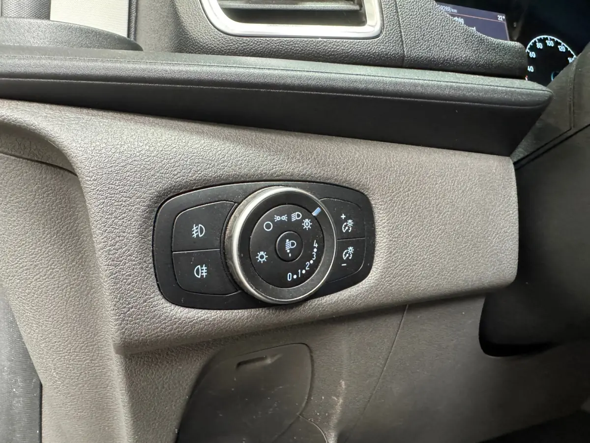 290 2.0 TDCI AUT. L1H1 Sport CARPLAY-NAVI-PDC-CAMERA-CRUISE-NL-Auto-NAP