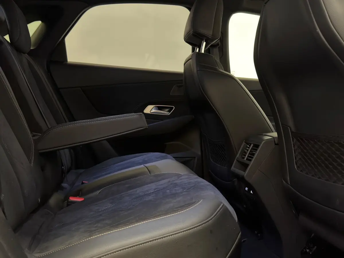 E-Tense Performance Line+ / Keyless / ACC / Carplay