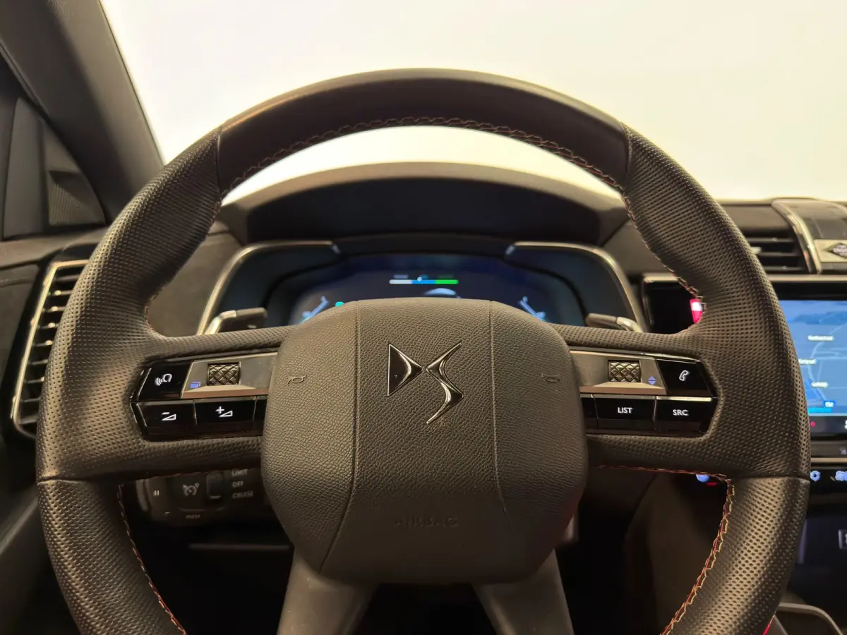 E-Tense Performance Line+ / Keyless / ACC / Carplay