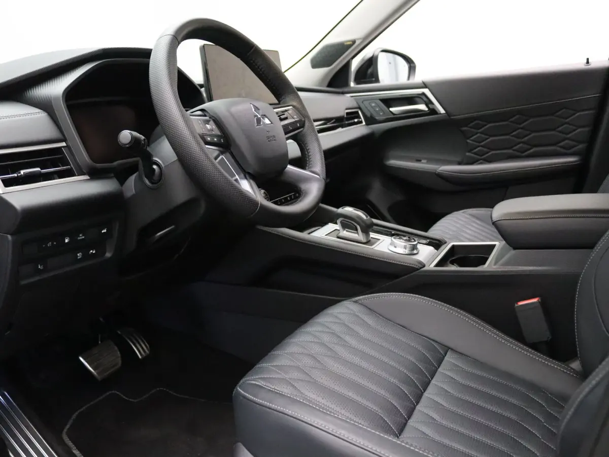 305pk PHEV Instyle Automaat 360° Camera | Head-Up | Adapt. Cruise | Navi | Stoel-/stuurverw. | Panoramadak