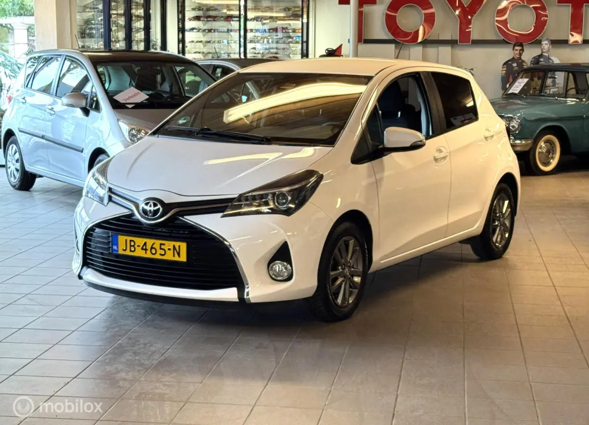 1.3 VVT-i Trend, Navigatie, NL-auto