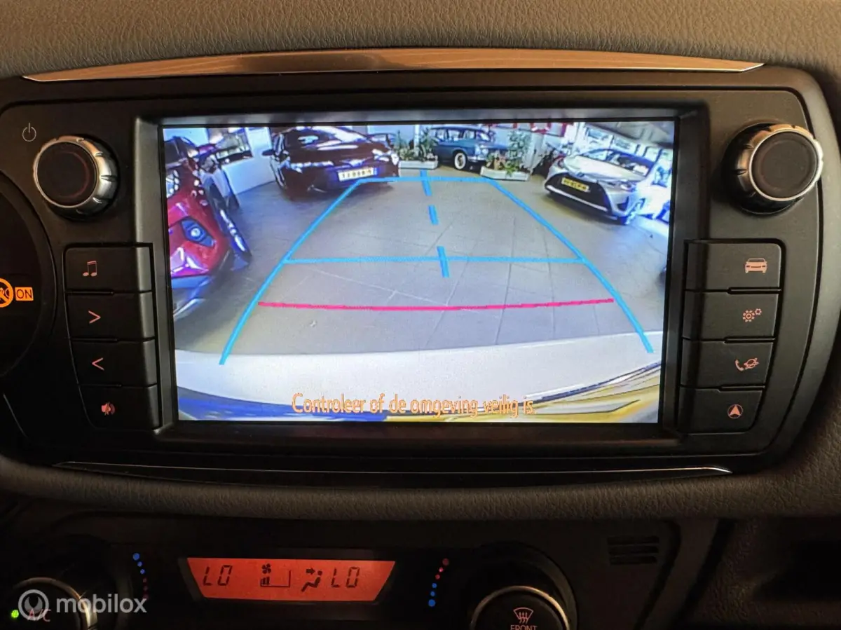 1.3 VVT-i Trend, Navigatie, NL-auto