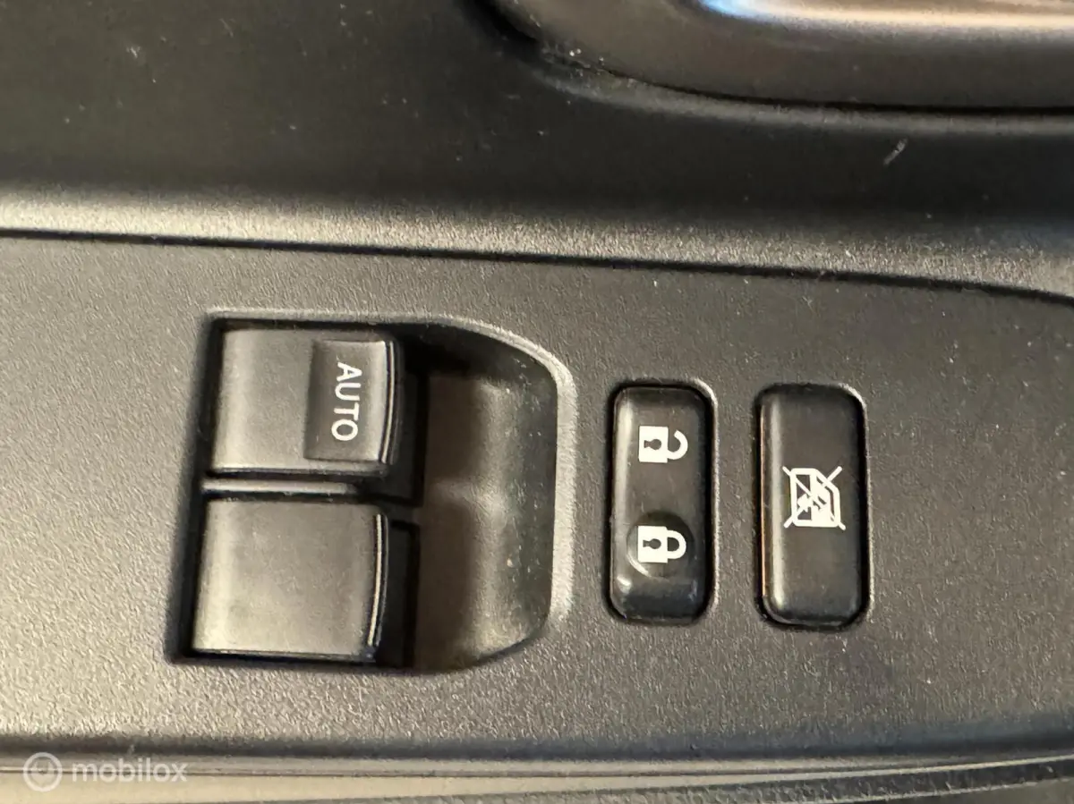 1.3 VVT-i Trend, Navigatie, NL-auto