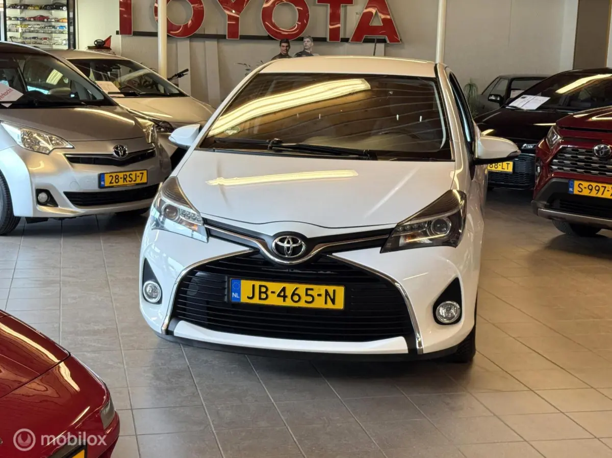 1.3 VVT-i Trend, Navigatie, NL-auto