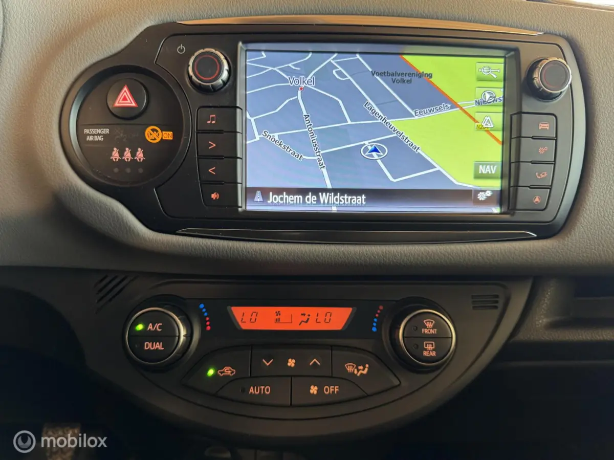 1.3 VVT-i Trend, Navigatie, NL-auto