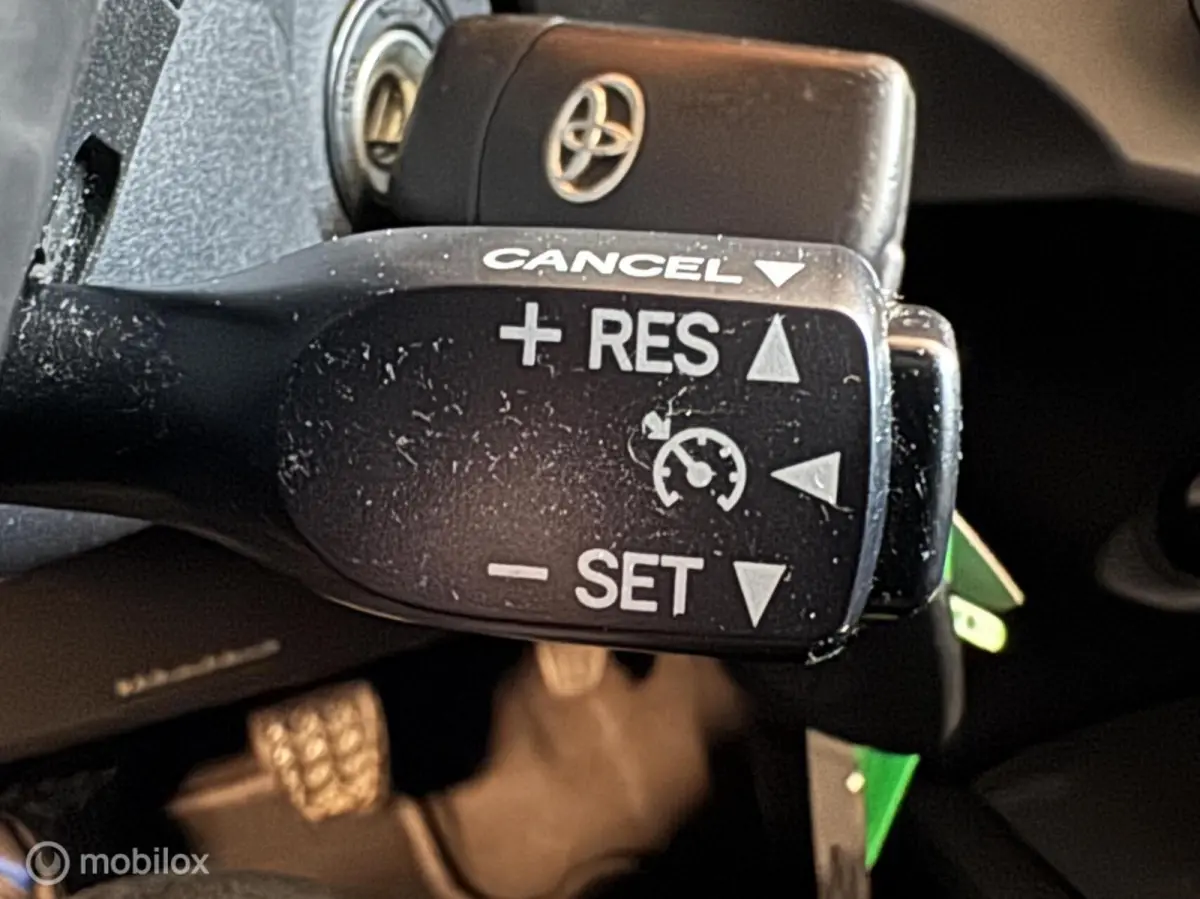 1.3 VVT-i Trend, Navigatie, NL-auto