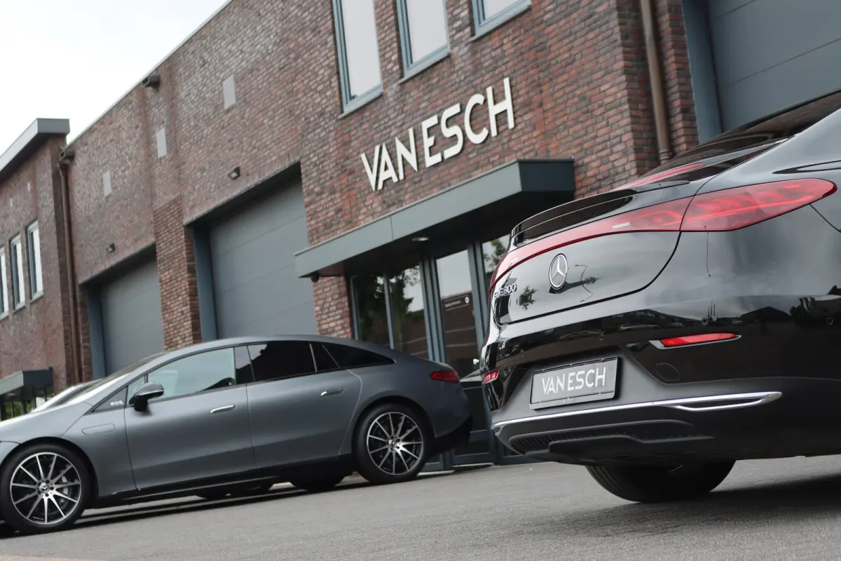 300 Business Solution 90 kWh | Panoramadak | Distronic | Memory | Camera | Warmtepomp | Keyless Go | Stoelverwarming | 22kW | Leder |