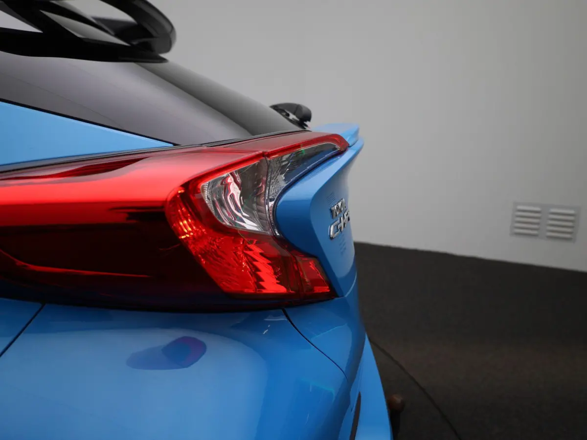 1.8 Hybrid Dynamic | Automaat | Cruise Control | Stoelverwarming | Camera | Trekhaak |
