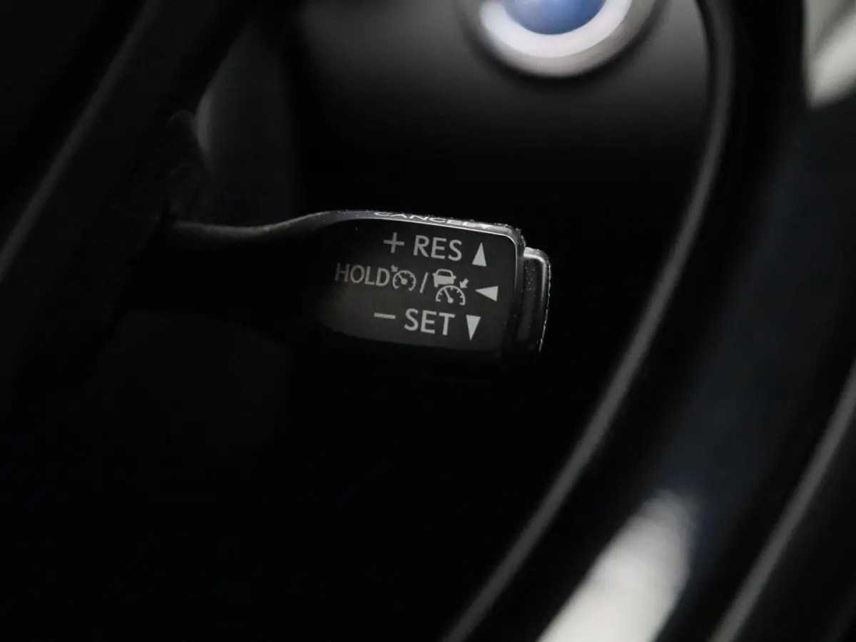 1.8 Hybrid Dynamic | Automaat | Cruise Control | Stoelverwarming | Camera | Trekhaak |