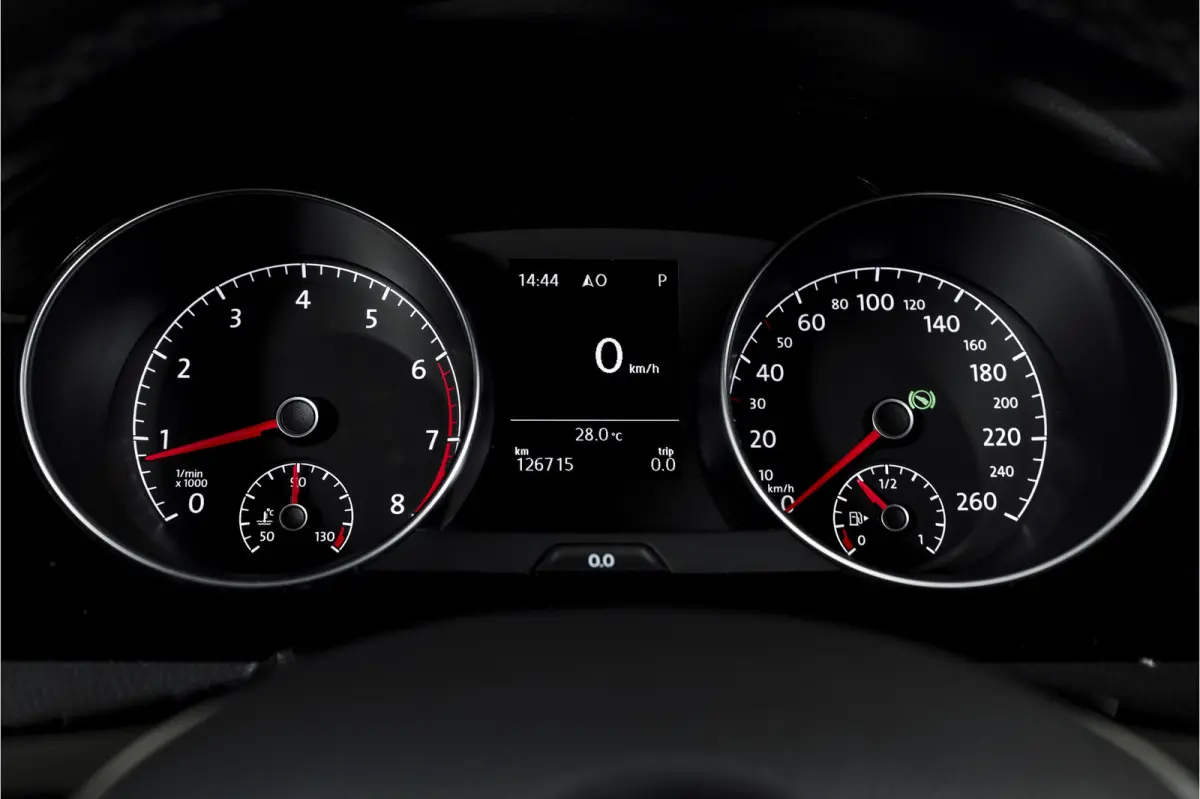 1.4 TSI 125 PK Highline 125 PK - Automaat | Adapt. Cruise | Stoelverw. | Trekhaak Inklapbaar | PDC | ECC | NAV | LM 17" |
