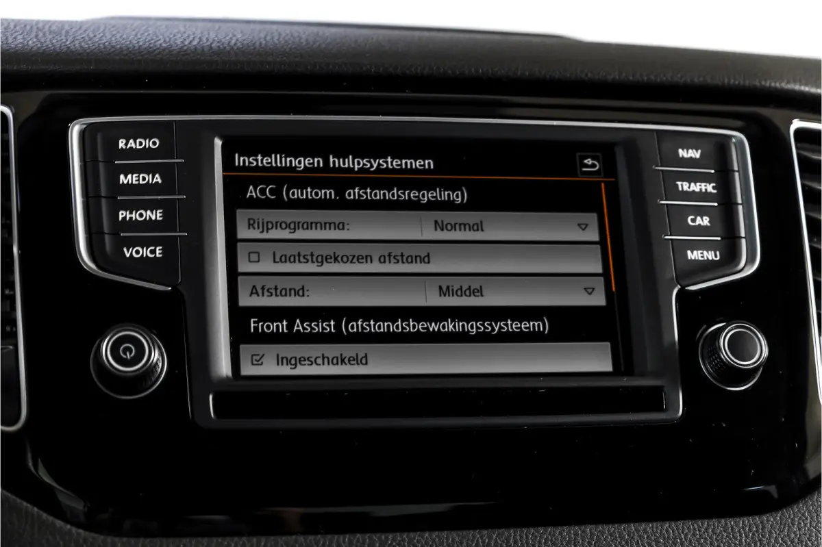 1.4 TSI 125 PK Highline 125 PK - Automaat | Adapt. Cruise | Stoelverw. | Trekhaak Inklapbaar | PDC | ECC | NAV | LM 17" |