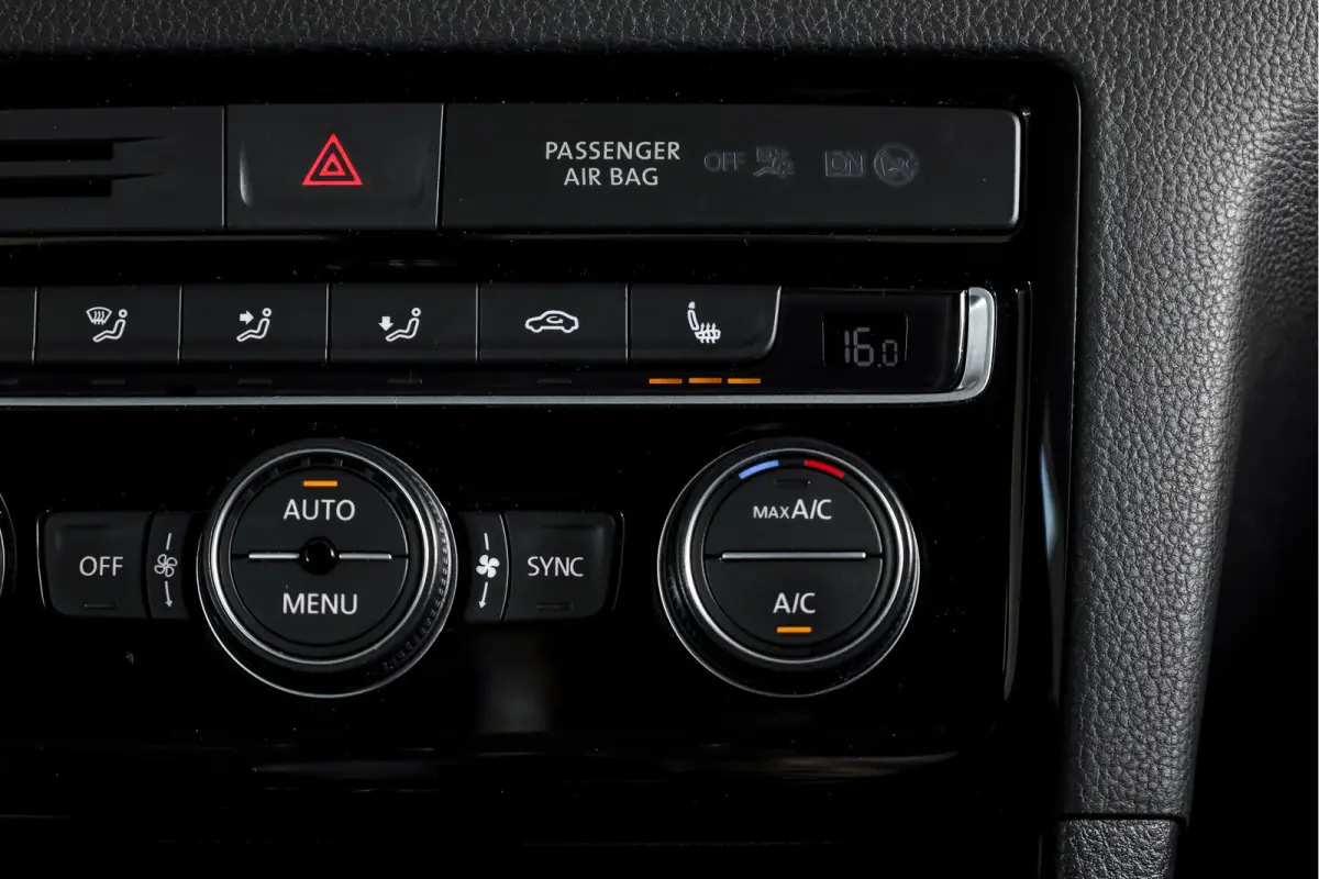 1.4 TSI 125 PK Highline 125 PK - Automaat | Adapt. Cruise | Stoelverw. | Trekhaak Inklapbaar | PDC | ECC | NAV | LM 17" |