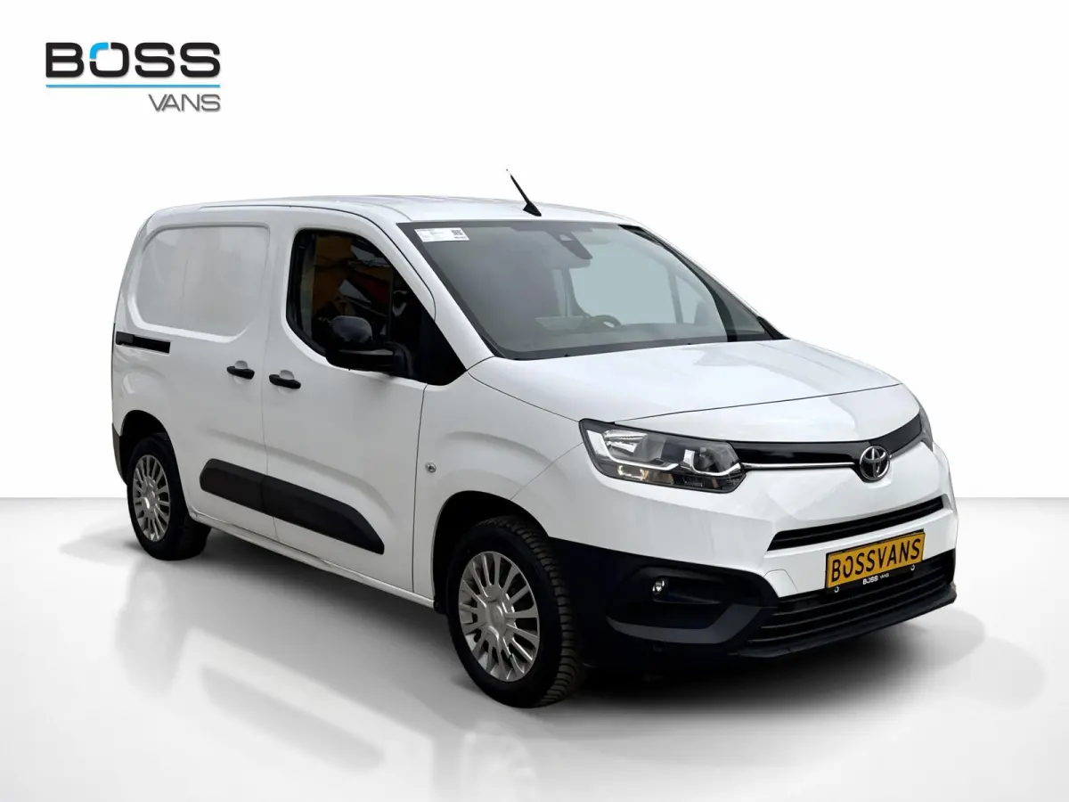 1.2T 110 PK **Benzine** L1 Navigatie Climate control Camera Carplay Cruise control Parkeersensoren v+a Gasoline Benzin