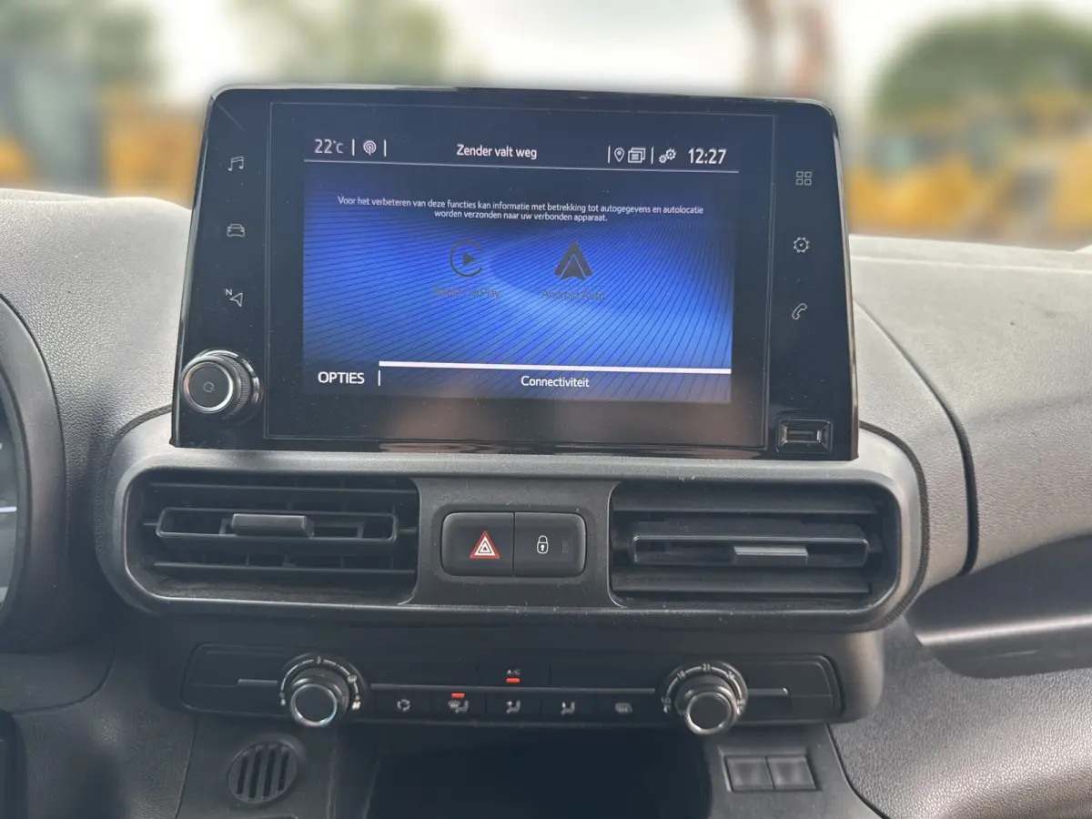 1.2T 110 PK **Benzine** L1 Navigatie Climate control Camera Carplay Cruise control Parkeersensoren v+a Gasoline Benzin