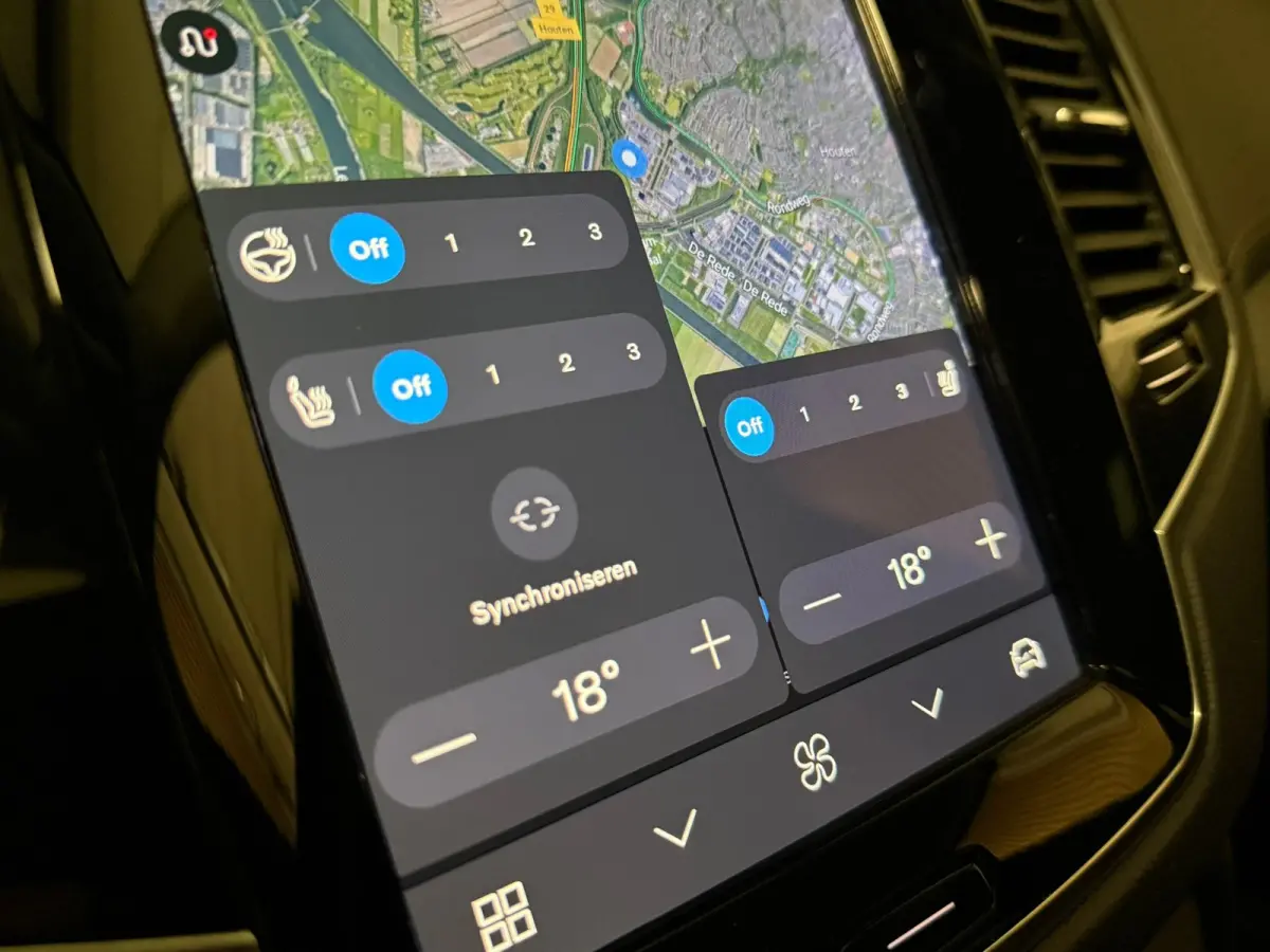 T8 AWD Recharge Plus Bright | Trekhaak | 360 Camera | Harman Kardon | 455pk | Adaptieve Cruise Control | Stoelverwarming voor+achter | Stuurwielverwarming | Schuifdak | Full LED Meesturende 