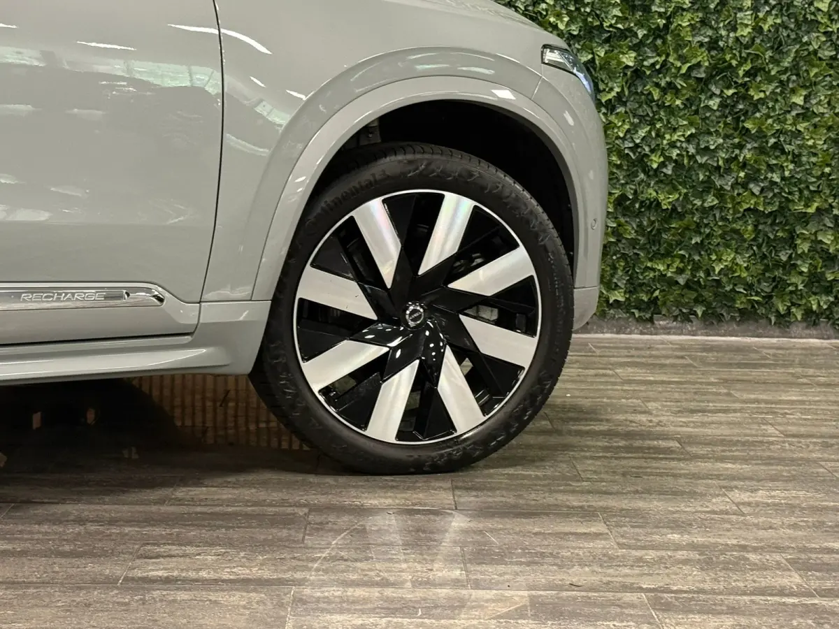 T8 AWD Recharge Plus Bright | Trekhaak | 360 Camera | Harman Kardon | 455pk | Adaptieve Cruise Control | Stoelverwarming voor+achter | Stuurwielverwarming | Schuifdak | Full LED Meesturende 