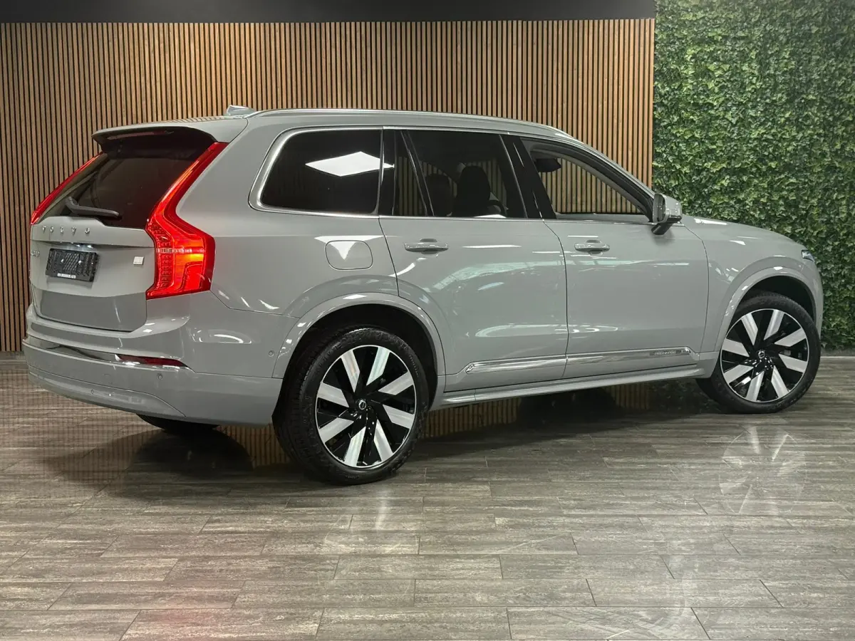 T8 AWD Recharge Plus Bright | Trekhaak | 360 Camera | Harman Kardon | 455pk | Adaptieve Cruise Control | Stoelverwarming voor+achter | Stuurwielverwarming | Schuifdak | Full LED Meesturende 