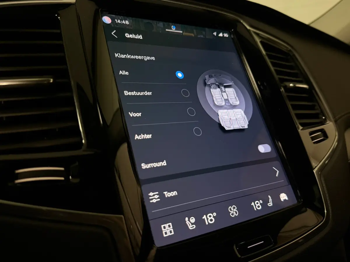 T8 AWD Recharge Plus Bright | Trekhaak | 360 Camera | Harman Kardon | 455pk | Adaptieve Cruise Control | Stoelverwarming voor+achter | Stuurwielverwarming | Schuifdak | Full LED Meesturende 